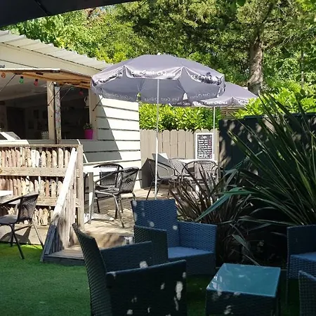 Camping Les Cent Chênes 4* Saint-Jeannet (Alpes-Maritimes)