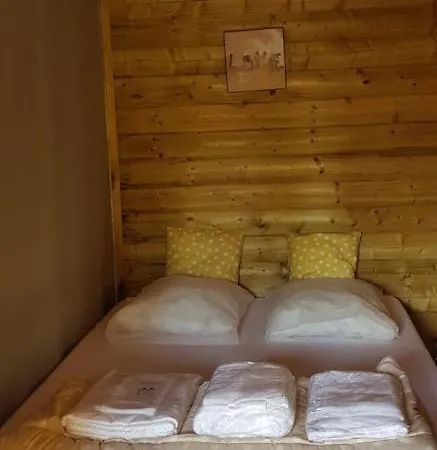Camping Camping Les Cent Chênes 4*