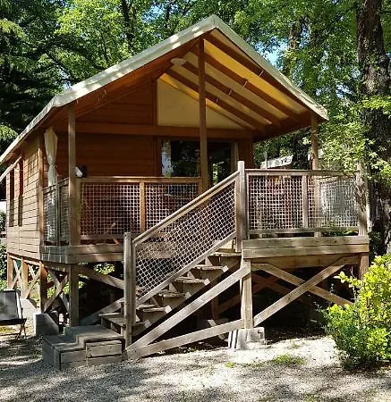 Camping Camping Les Cent Chênes 4*
