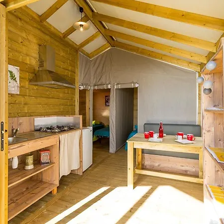 Camping Les Cent Chênes Camping Saint-Jeannet (Alpes-Maritimes)