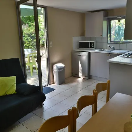 Camping Camping Les Cent Chênes