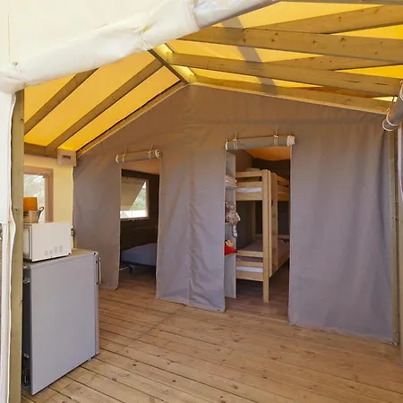 Camping Camping Les Cent Chênes Saint-Jeannet (Alpes-Maritimes)